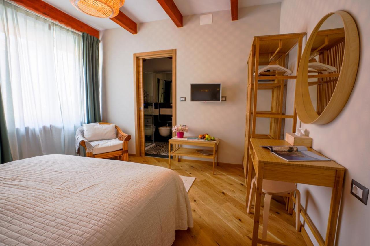 Sa Domo E Giuanne E Giuanna Bed & Breakfast Bosa Ngoại thất bức ảnh