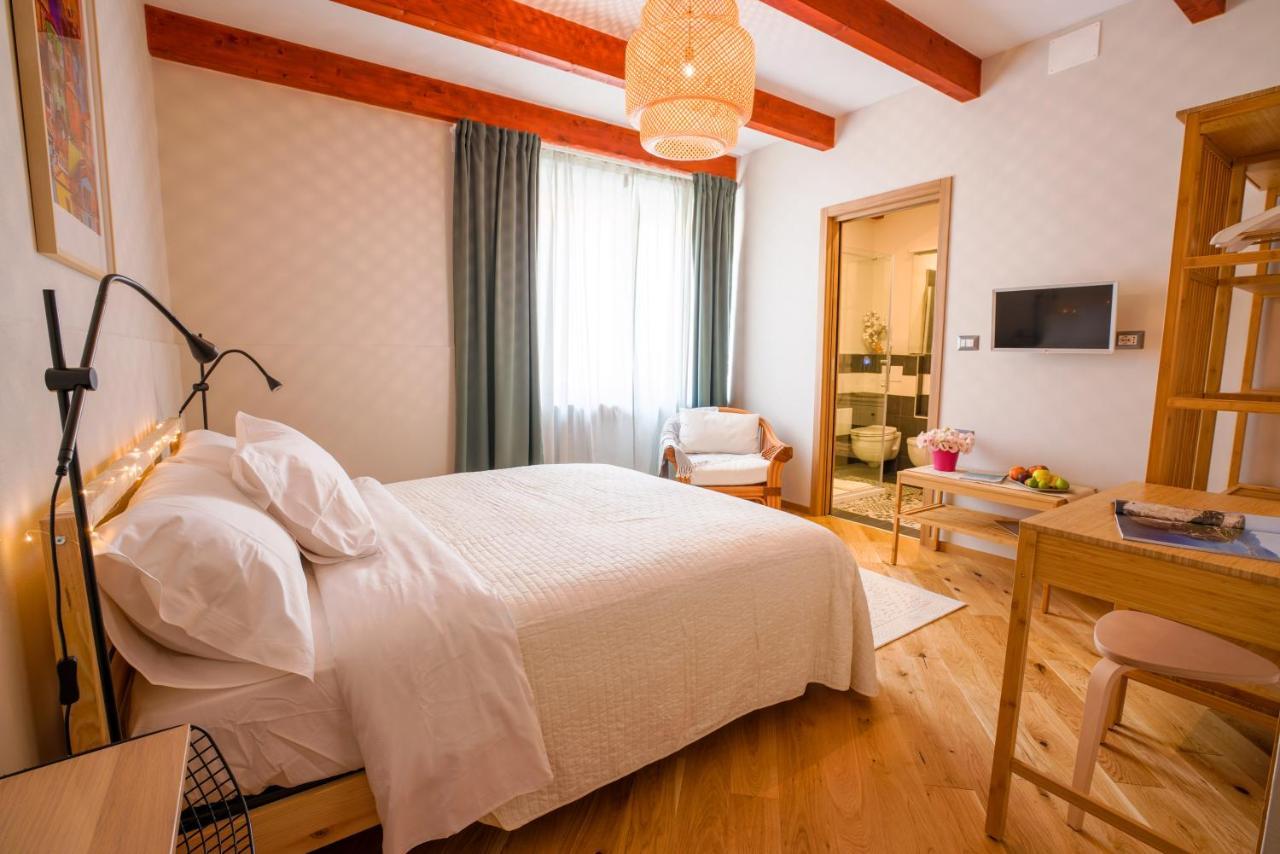 Sa Domo E Giuanne E Giuanna Bed & Breakfast Bosa Ngoại thất bức ảnh