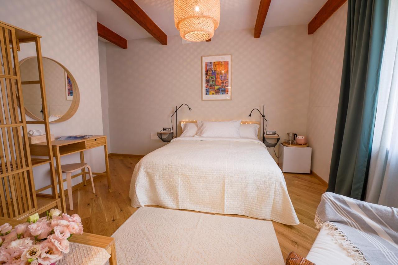 Sa Domo E Giuanne E Giuanna Bed & Breakfast Bosa Ngoại thất bức ảnh